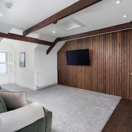 Luxury Modern Suite In Marazion With Parking Buitenkant foto