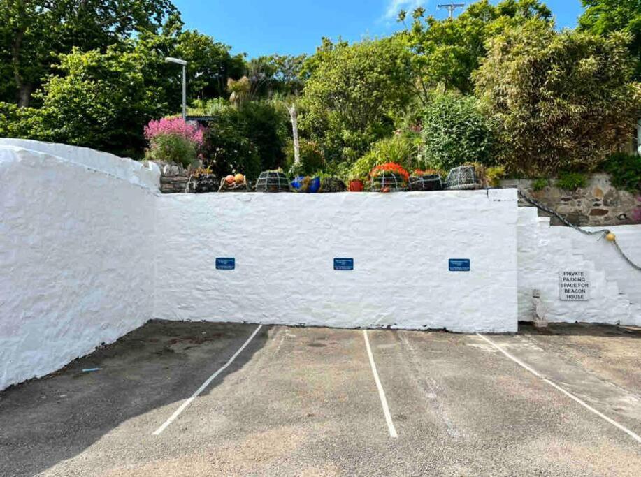 Luxury Modern Suite In Marazion With Parking Buitenkant foto