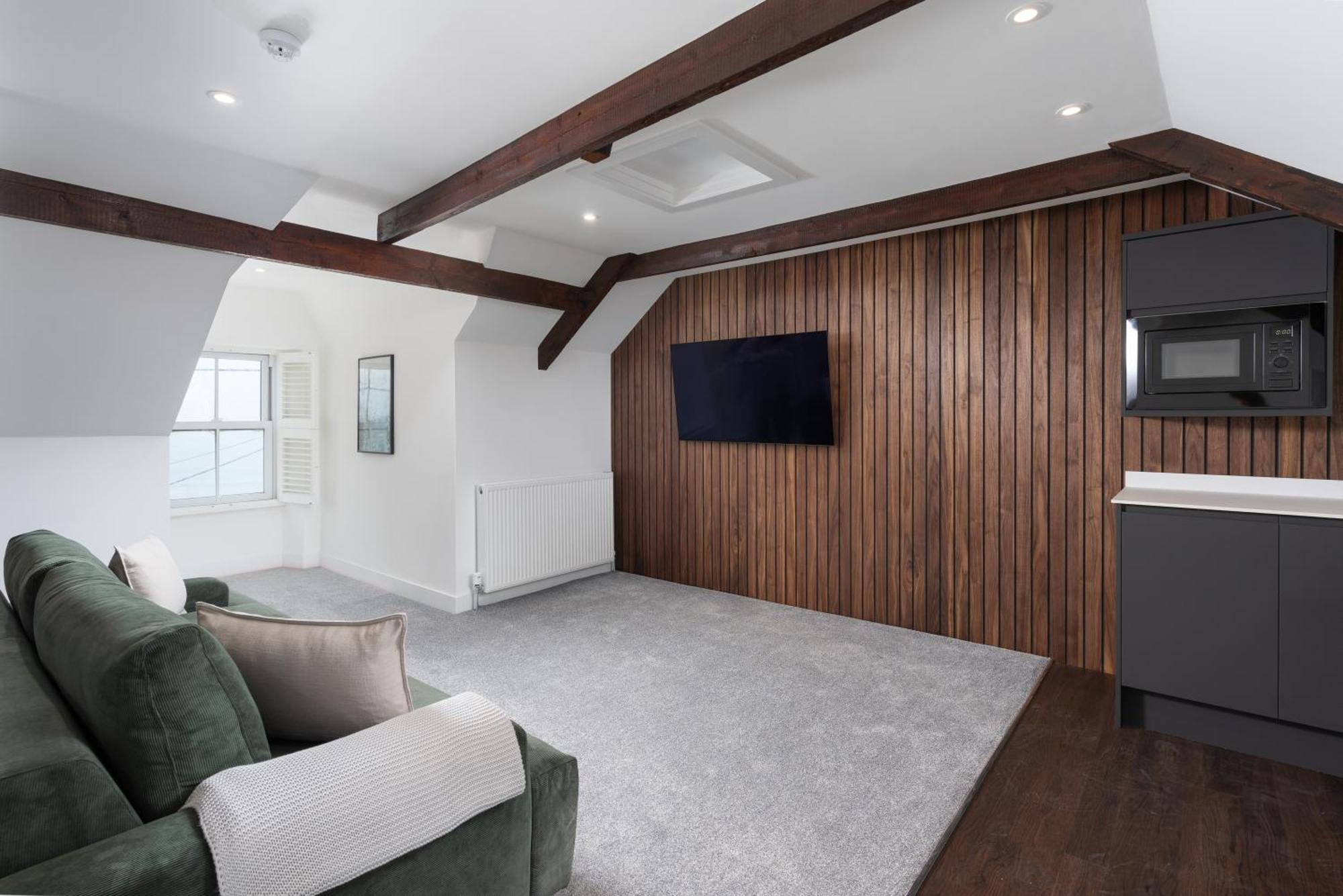 Luxury Modern Suite In Marazion With Parking Buitenkant foto